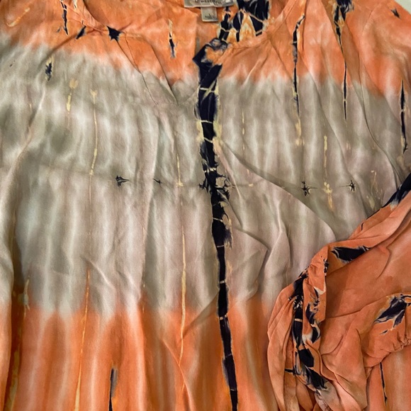 Top - Picture 2 of 5